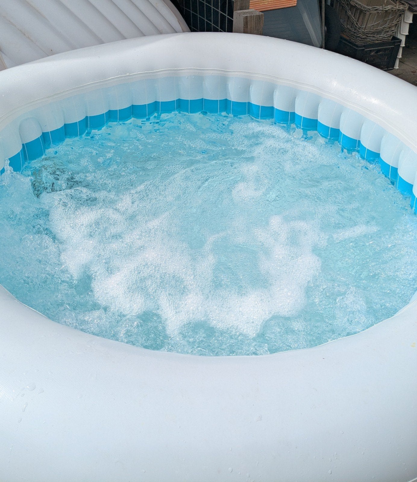 Bestway Lay-Z-Spa Miami Opblaasbare Jacuzzi, Tuin en Terras, Ophalen, Zo goed als nieuw, Afdekzeil, Opblaasbaar