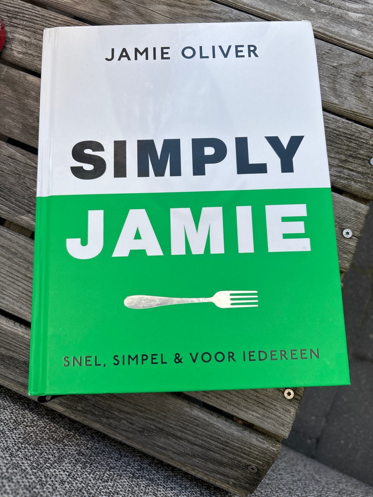 Simply Jamie - Jamie Oliver kookboek, Hoofdgerechten, Nieuw, Ophalen of Verzenden, Europa