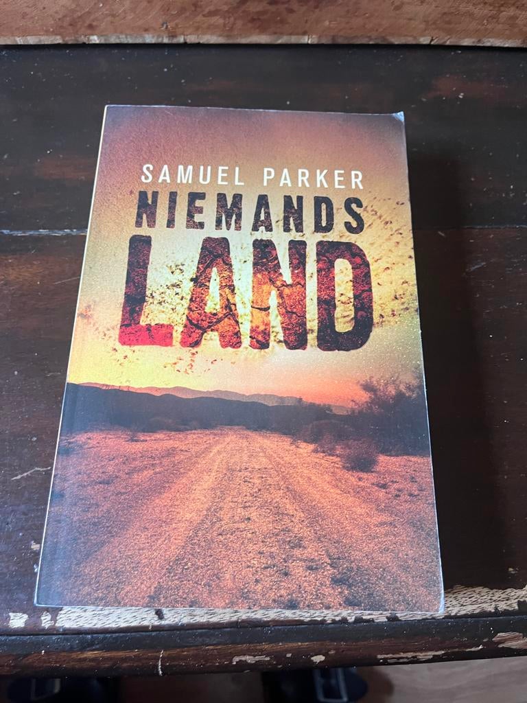 Niemandsland - Samuel Parker (Thriller), Ophalen of Verzenden, Gelezen