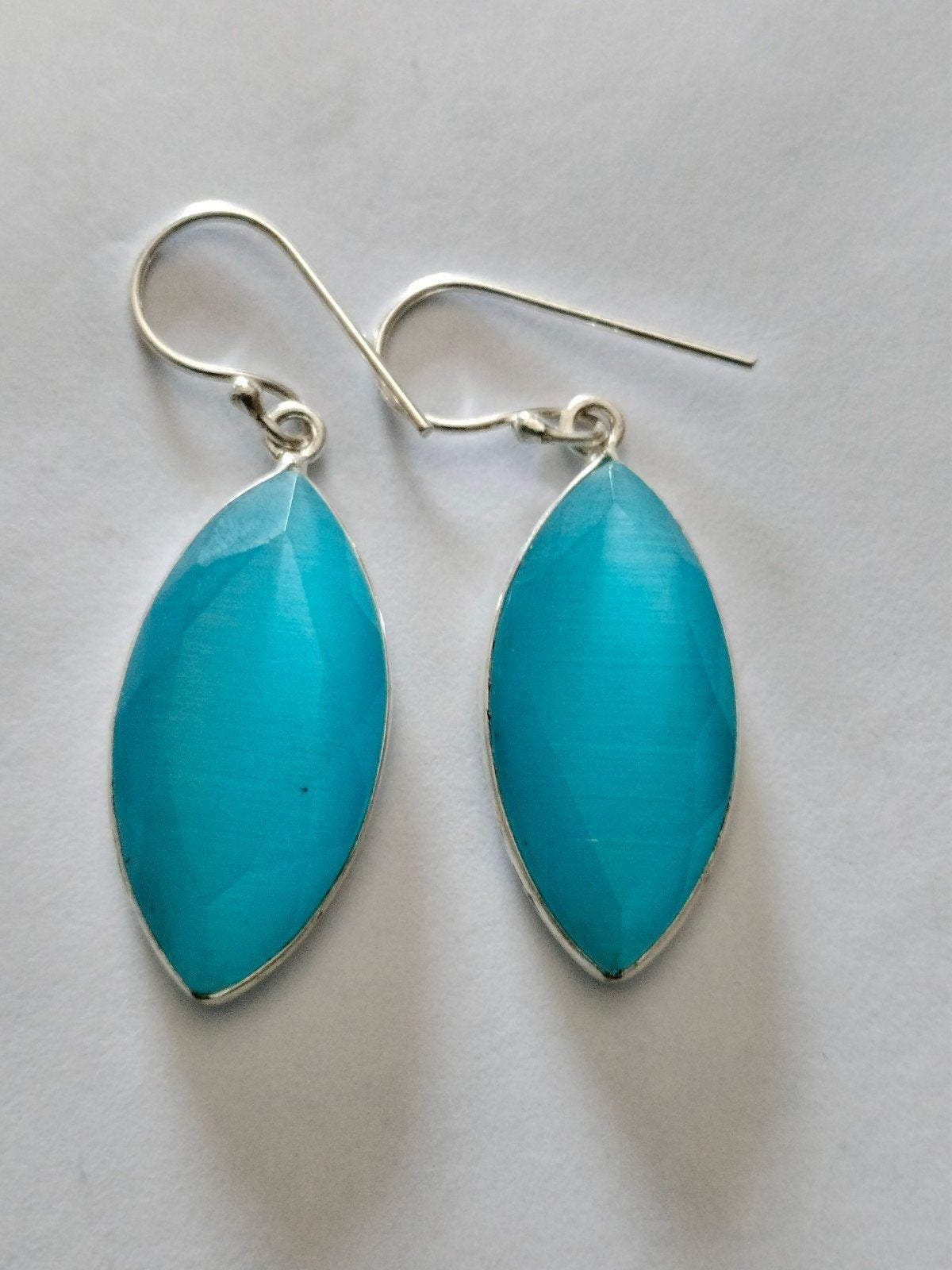 Zilveren oorbellen met kattenoog, Hangers, Blauw, Nieuw, Ophalen of Verzenden