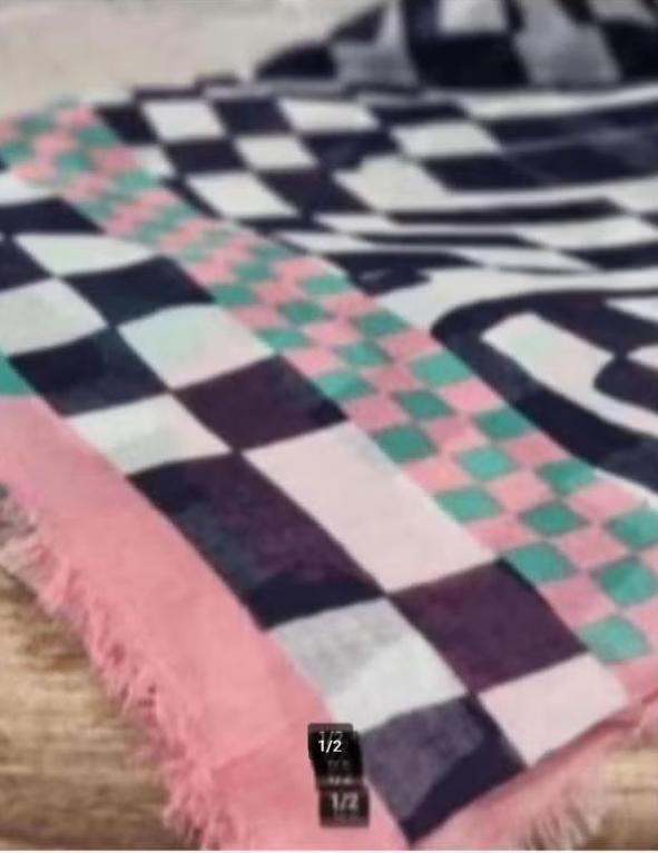 Becksondergaard - Prachtige shawl - Nieuw €60, Kleding | Dames, Maat 46/48 (XL) of groter, Nieuw, Ophalen of Verzenden, X
