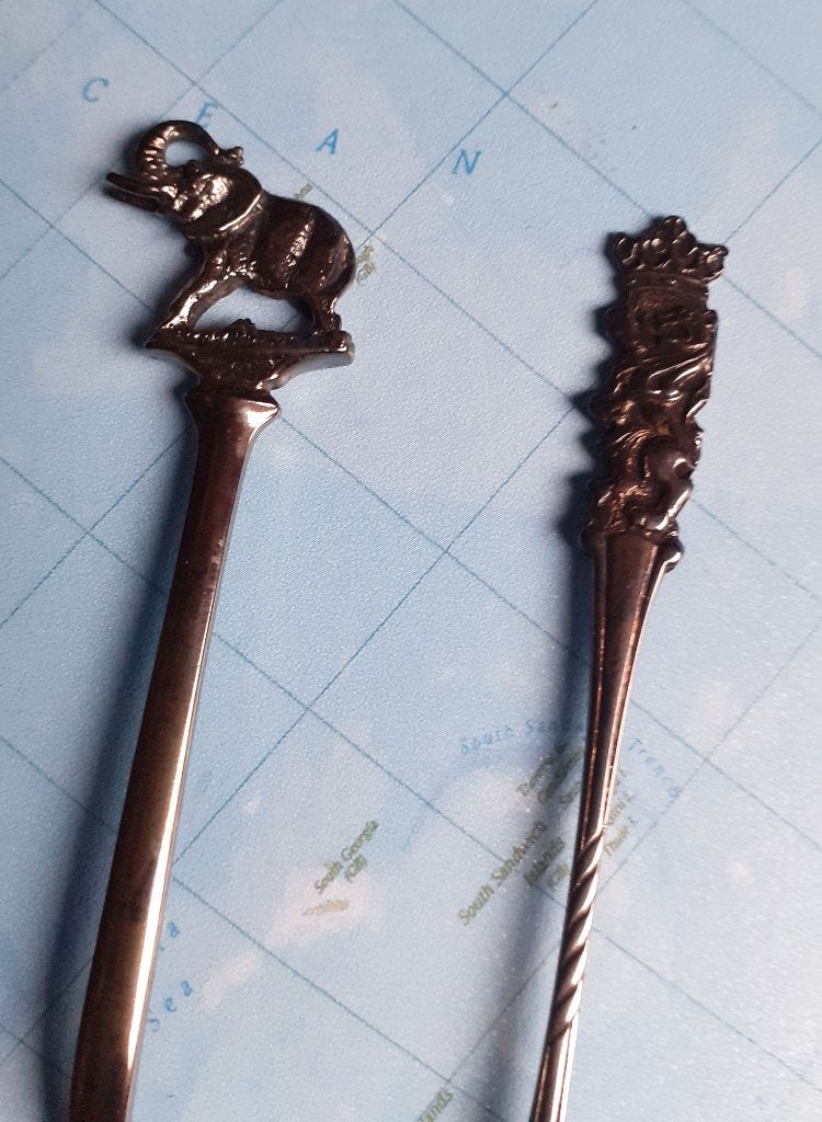 2 Lepeltjes Oud en mooi, Verzenden