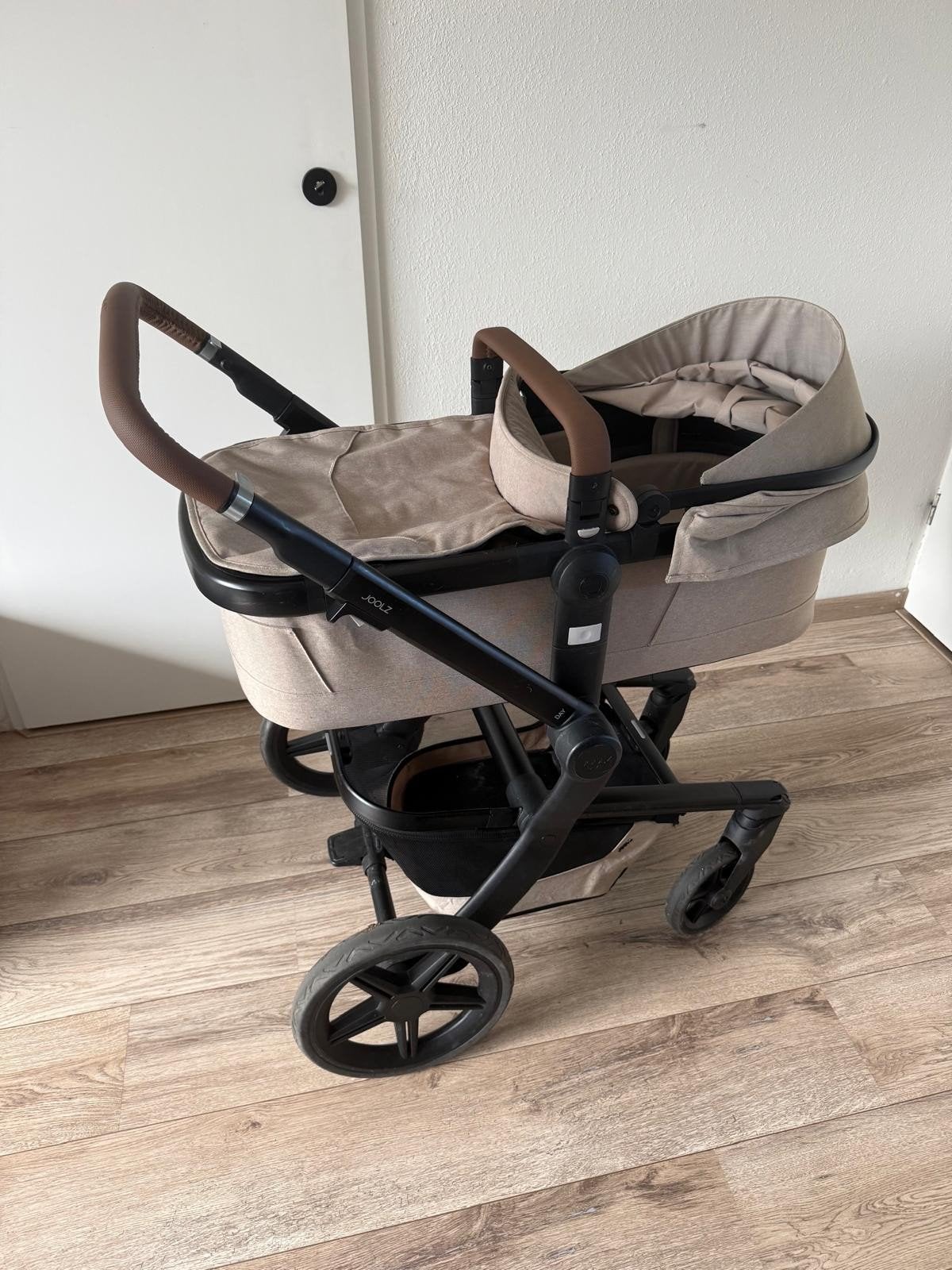 Joolz Day5 kinderwagen - Zo goed als nieuw, Ophalen, Zo goed als nieuw, Combiwagen, Met reiswieg