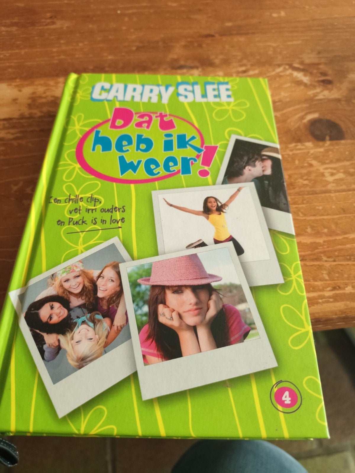 4: Een chille clip, vet irri ouders en Puck is in love, Ophalen of Verzenden, Zo goed als nieuw, Carry Slee