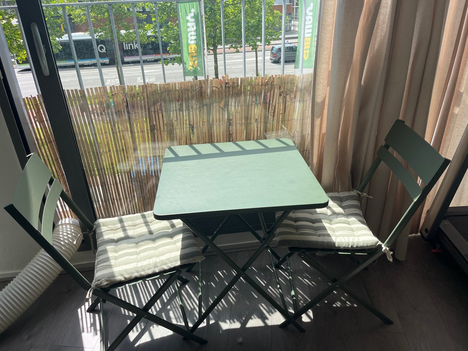Compacte bistroset met 2 stoelen en tafel, Tuin en Terras, Tuinsets en Loungesets, Overige materialen, Gebruikt, Eettafel, Tuinset