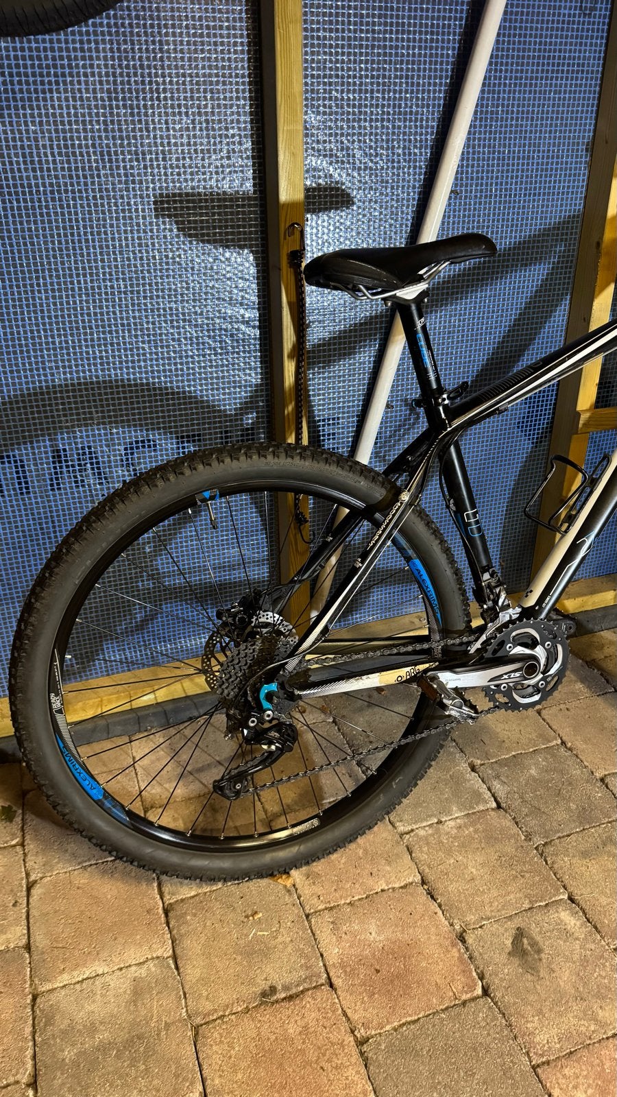 Foto 4 van Cube LTD Mountainbike 27,5 inch, frame 18 inch