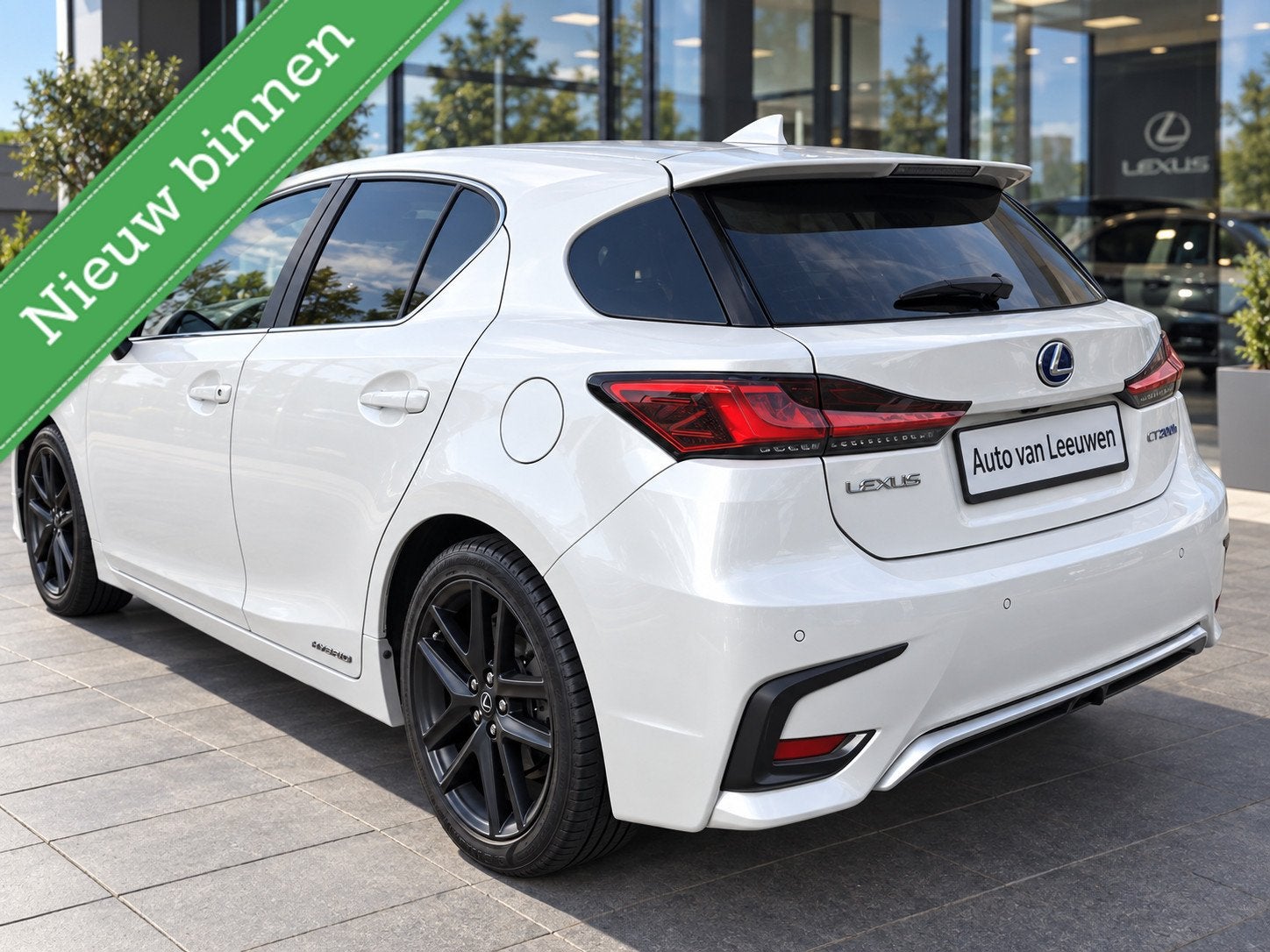 Lexus CT 200h Amazing Edition LED/NAVI/STOELVERW/PDC/ETC.!, Auto's, 136 pk, Gebruikt, Euro 6, 4 cilinders