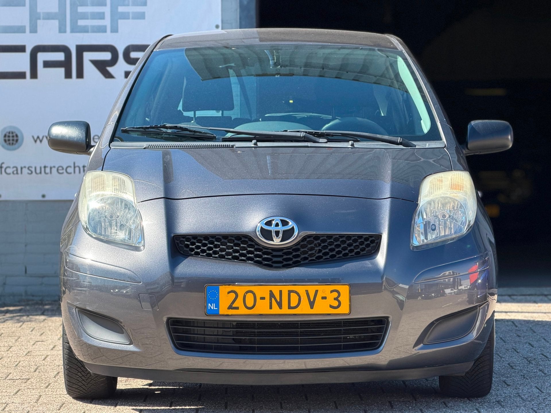 Toyota Yaris 1.3|NAP|AIRCO|NIEUWEAPK|BEURT|5DEURS|2EIGENAAR!, Auto's, Toyota, Voorwielaandrijving, Euro 5, 4 cilinders, Bedrijf