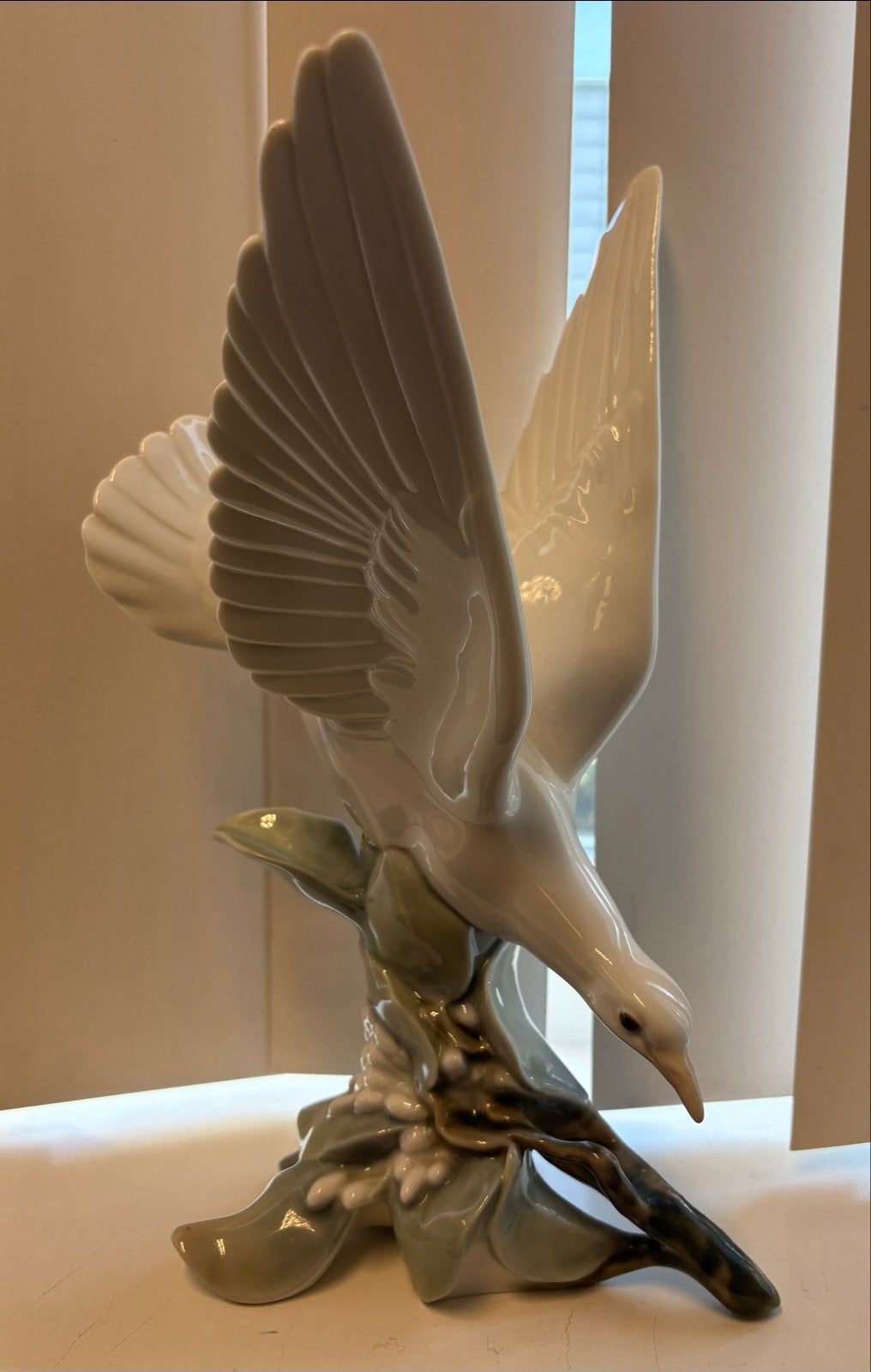 Prachtig Lladro porseleinen beeldje van een duif, Verzamelen, Ophalen of Verzenden, Gebruikt, Dier