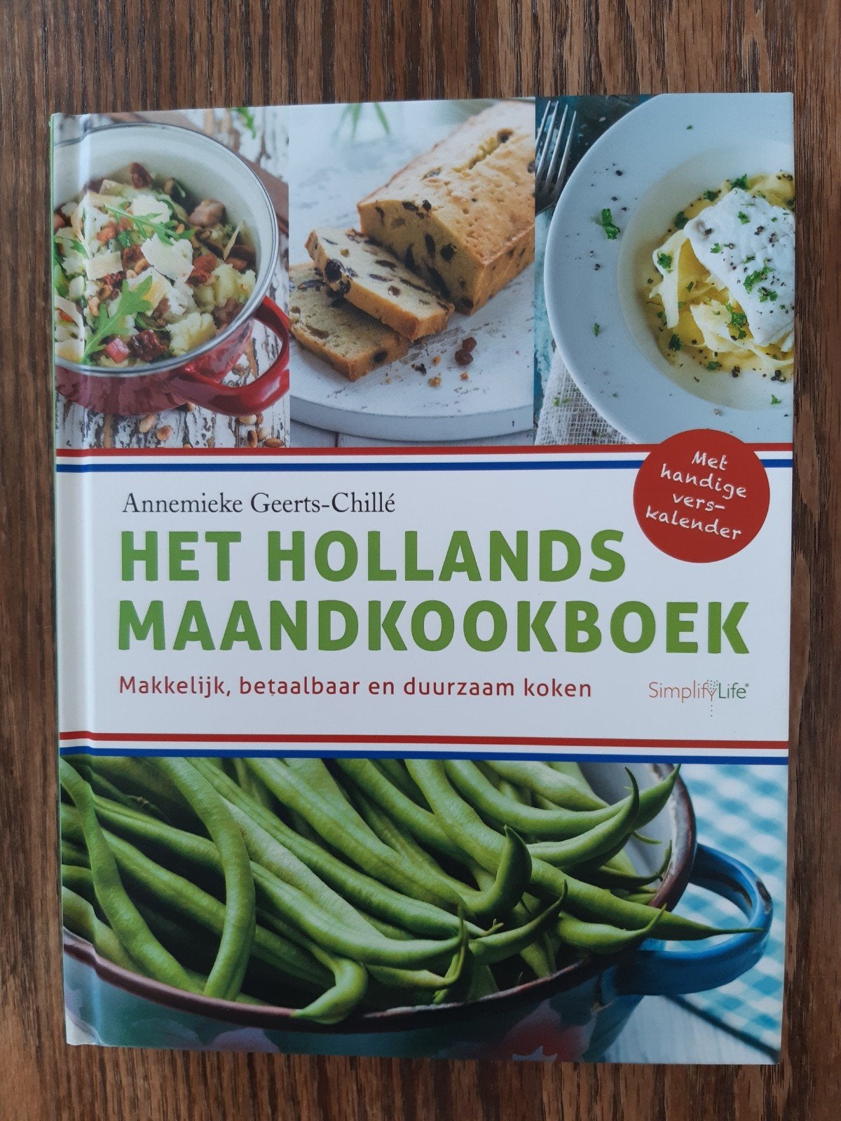 Annemieke Geerts-Chille - Het Hollands maandkookboek, Hoofdgerechten, Annemieke Geerts-Chille, Ophalen of Verzenden, Zo goed als nieuw
