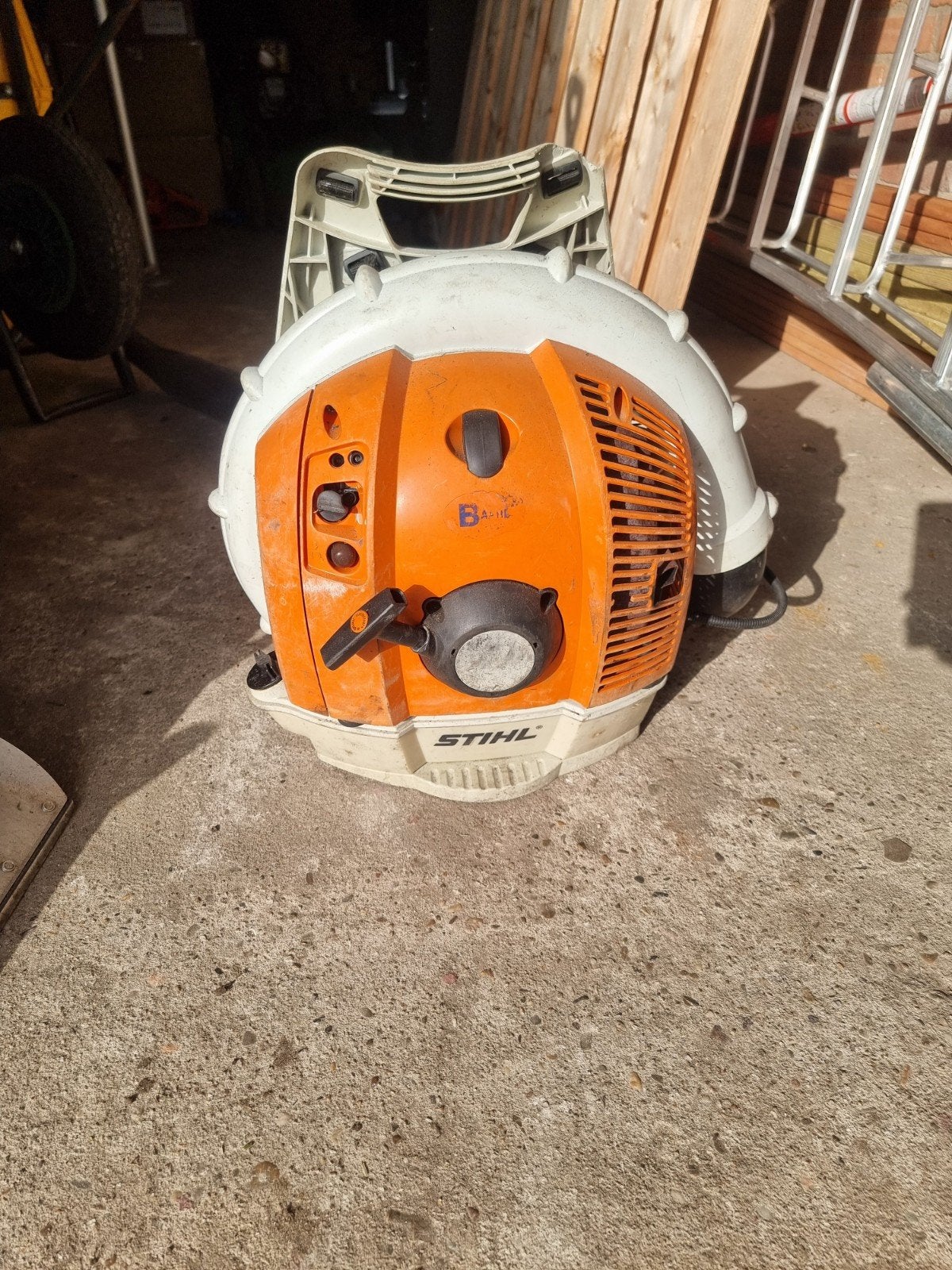 Stihl BR 550 Bladblazer - Recent Onderhouden, Tuin en Terras, Ophalen, Gebruikt, Ruggedragen, Stihl