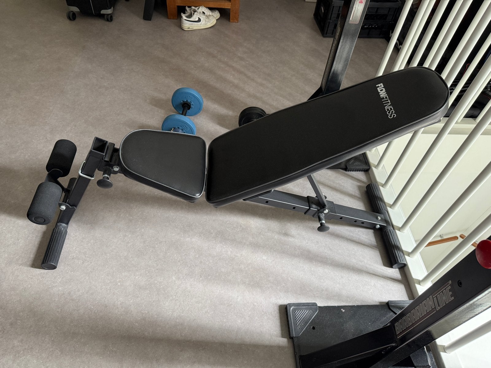 Flow Fitness Fitnessbank - Verstelbaar, Ophalen of Verzenden, Zo goed als nieuw, Armen, Fitnessbank