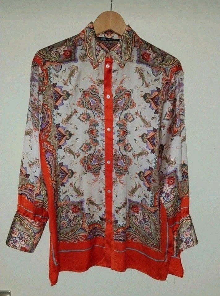 Zara blouse met split maat XS, Kleding | Dames, Ophalen of Verzenden, Zo goed als nieuw, Maat 34 (XS) of kleiner