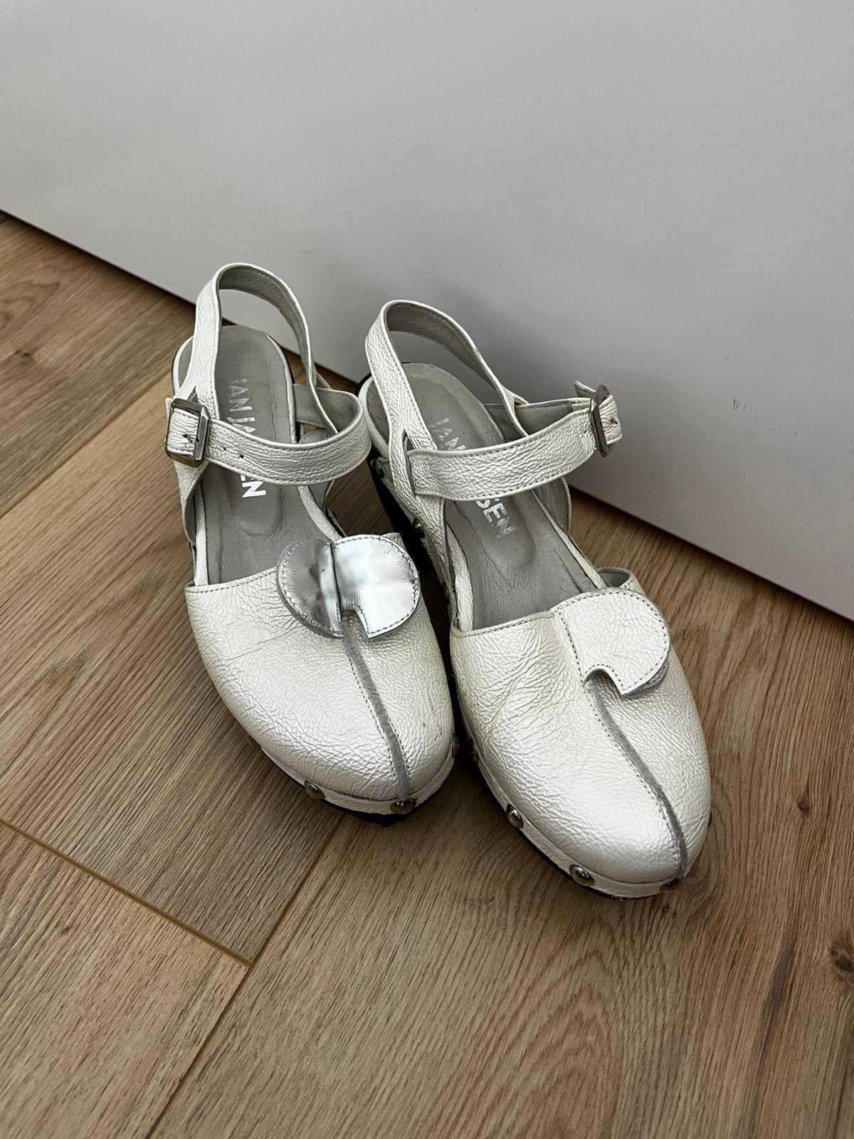Jan Jansen hakken, Schoenen met lage hakken, Wit, Ophalen of Verzenden, Gedragen