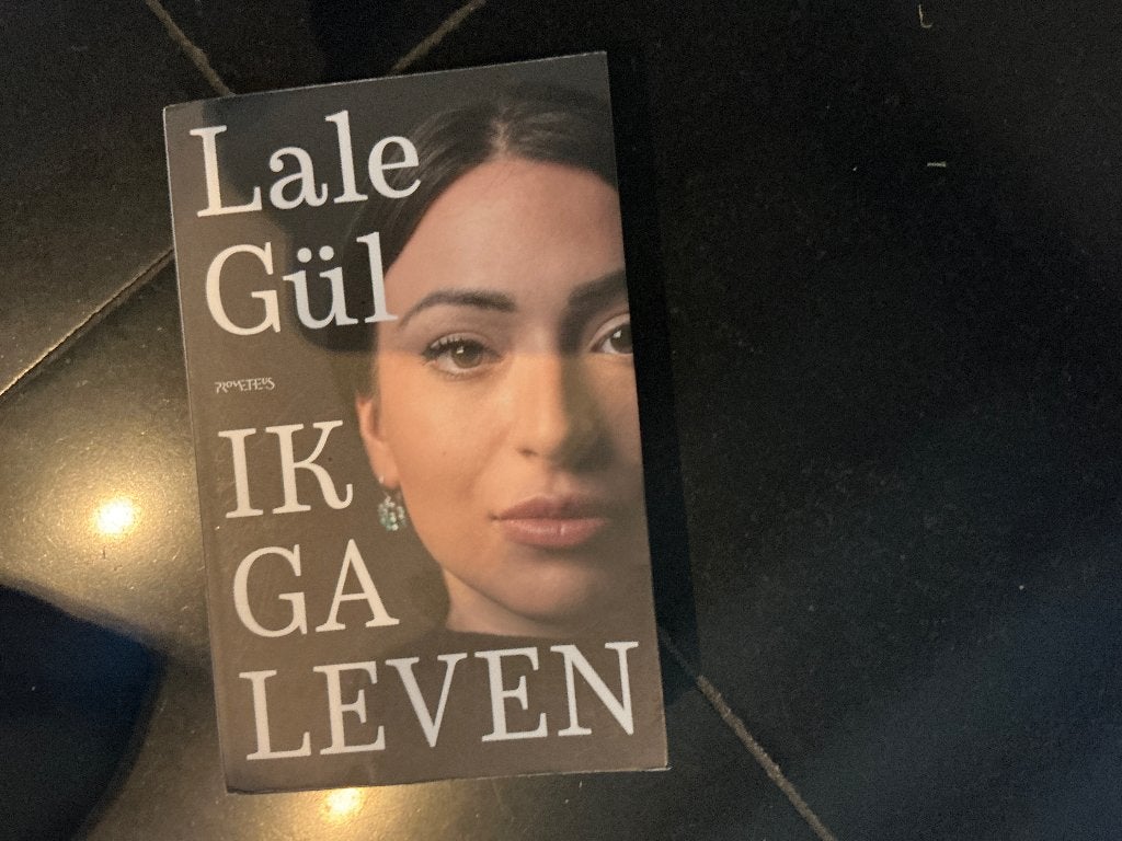 Ik ga leven - Lale Gül (Zo goed als nieuw), Boeken, Lale Gül, Overige, Ophalen of Verzenden, Zo goed als nieuw