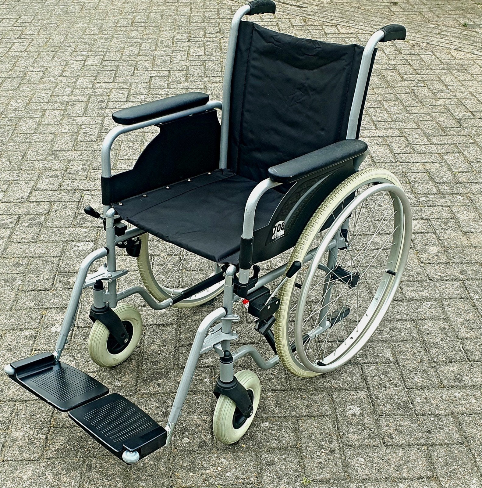 Nette rolstoel inklapbaar met remmen voor de begeleider, Vermeiren, Vermeiren, Vermeiren, Zo goed als nieuw