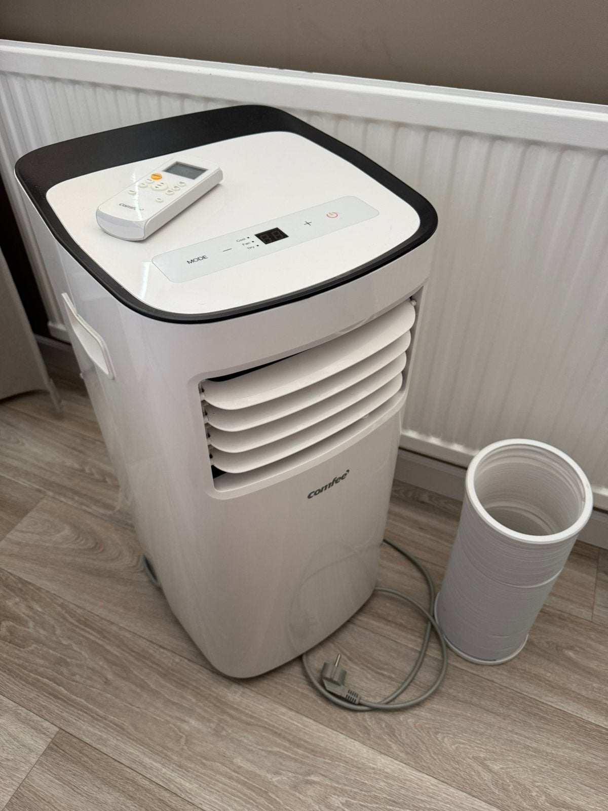 Mobiele airco met toebehoren., Ophalen, Koelen en Ontvochtigen, 3 snelheden of meer, Zo goed als nieuw