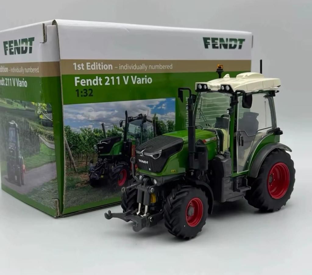 Fendt 211 V  First Edition  Limited Edition van 1000 Stuks, Ophalen of Verzenden, Nieuw, Tractor of Landbouw, Overige merken