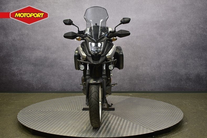 Honda NC 750 X DCT (bj 2018), Info@motoportwormerveer.nl, Honda Motor Europe, Bedrijf, Crystal Bldng B-Unit B11.2 Rivium Blv200
2909 LK  Capelle aan den IJsel, NL