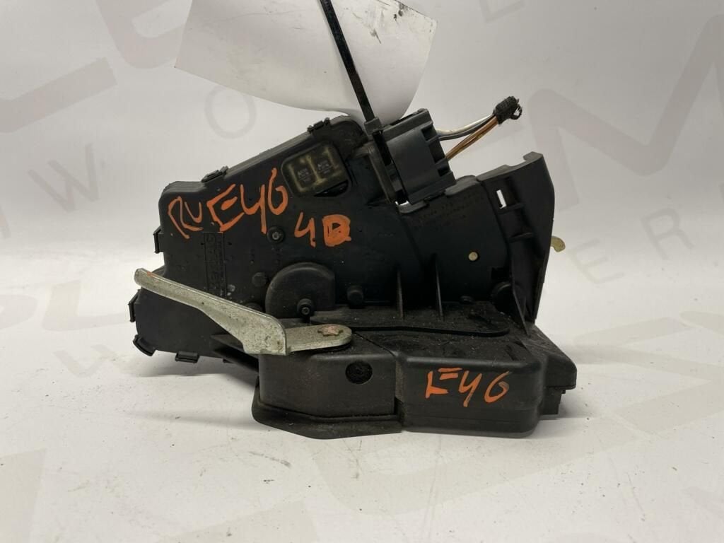 Deurslot mechaniek rechtsvoor BMW E46 BTR 408, Gebruikt, -, -, Ophalen of Verzenden
