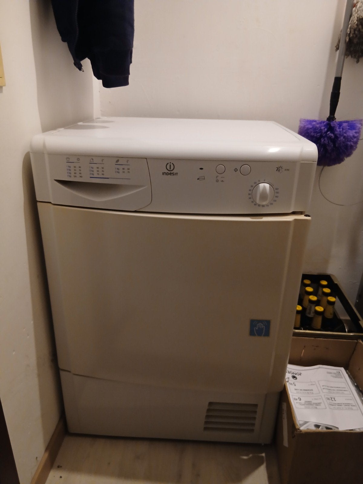 condensdroger, Witgoed en Apparatuur, Ophalen, 6 tot 8 kg, Gebruikt, 85 tot 90 cm