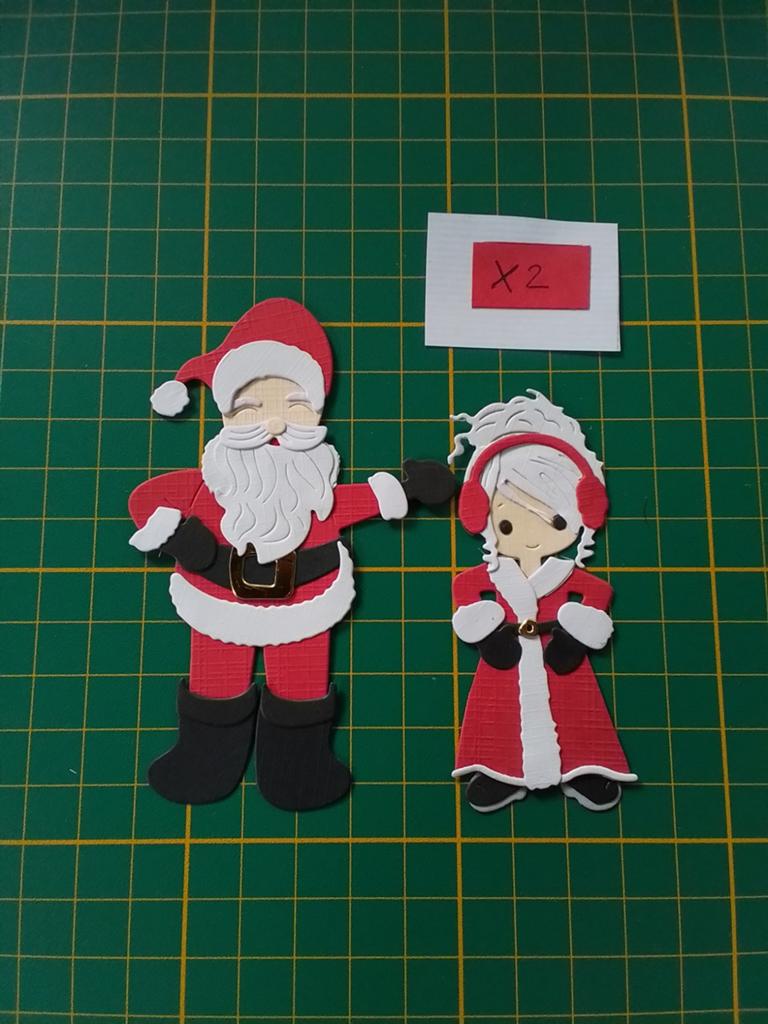 X2 Stansjes kerstman en kerstvrouw, Ophalen of Verzenden, Nieuw, Kerst, Overige typen