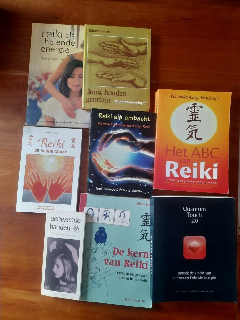 Reiki diverse titels, Ophalen of Verzenden, Gelezen