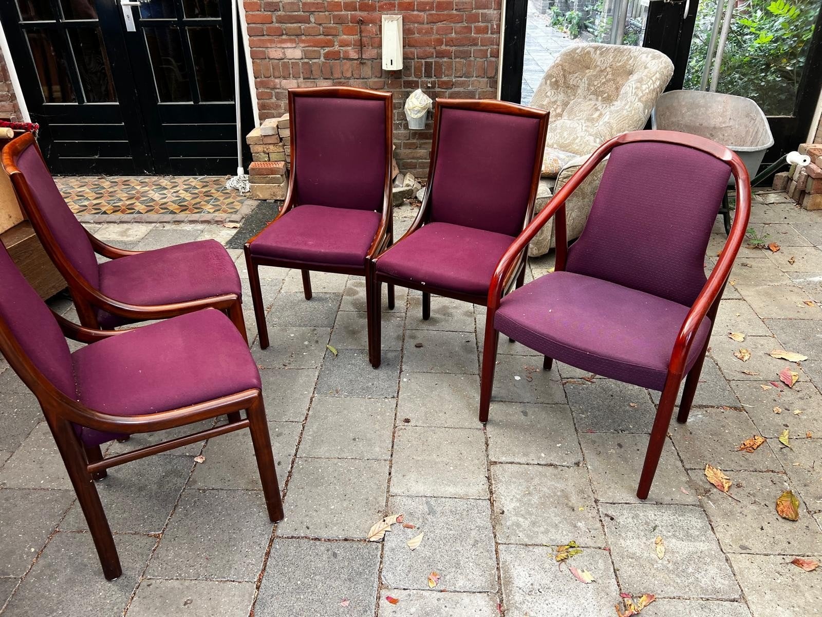 stoelen en kan ook een tafel bij, Antiek en Kunst, Ophalen