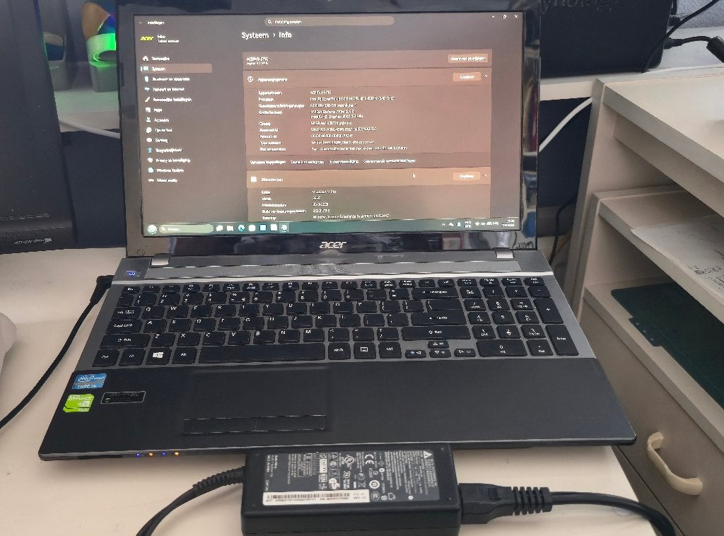 Acer V3-571 W11, 250Gb SSD, 6Gb RAM DVD-ROM, Met videokaart, 2 tot 3 Ghz, Ophalen of Verzenden, 4 GB