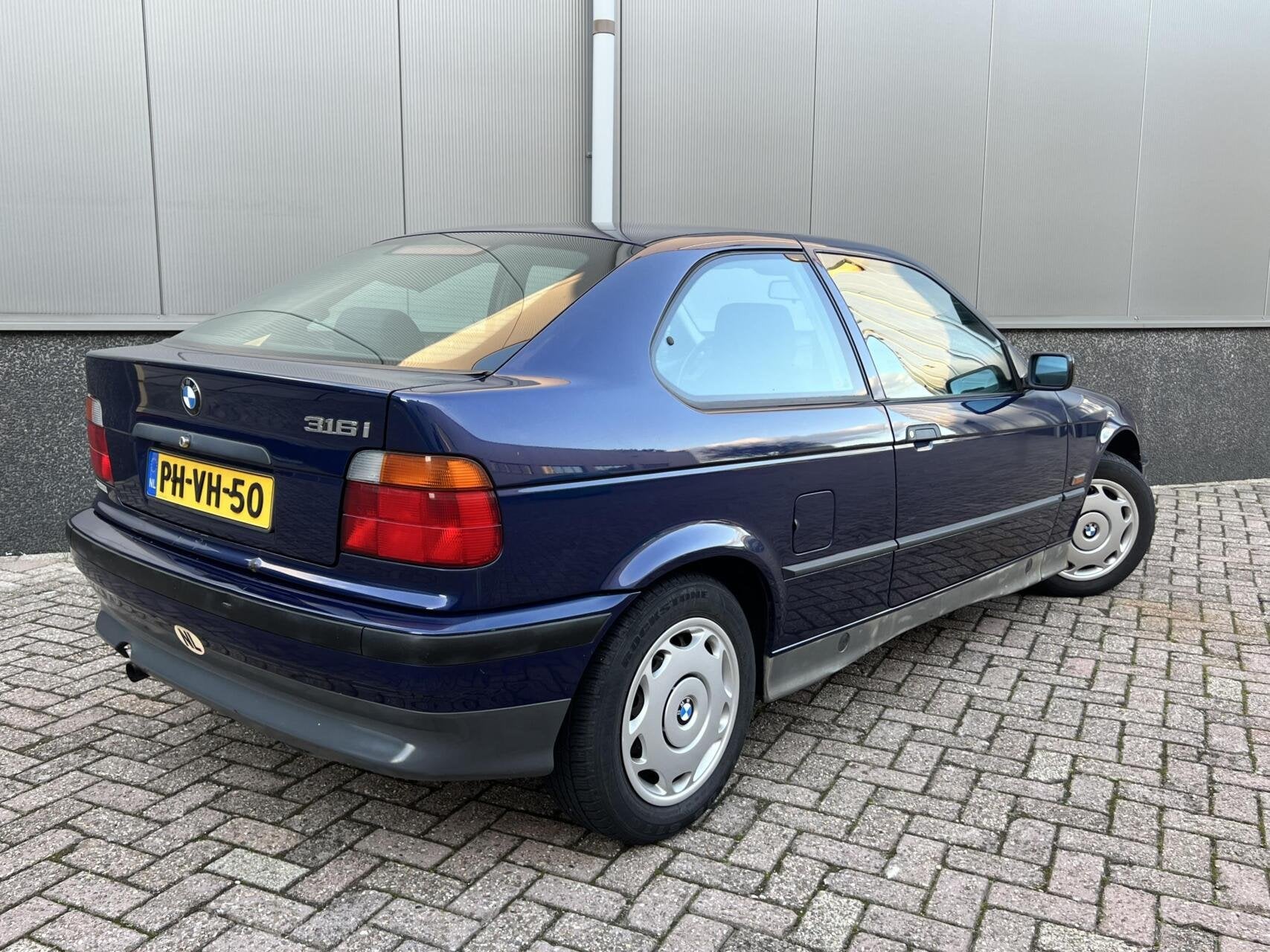 BMW 3-serie Compact 316i handbak uniek NAP, foto 4