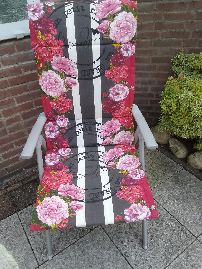 TE KOOP STOELKUSSENS, Ophalen, Zo goed als nieuw