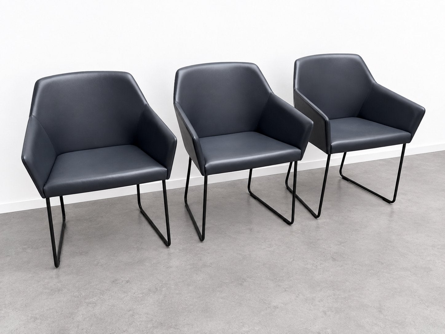 Set van 3 Arco Sketch Regular Designstoelen Ice Blue (Leder), Huis en Inrichting, Ophalen of Verzenden, Vijf, Zes of meer stoelen