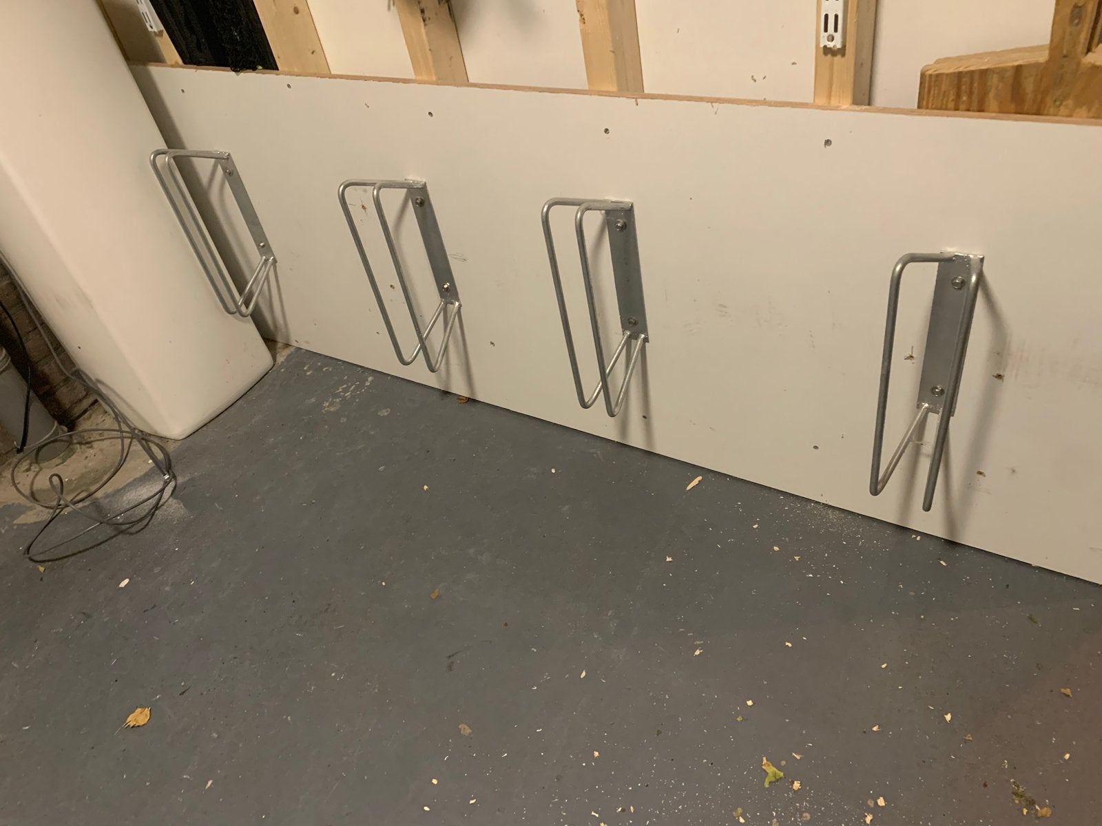 Fietsenrek voor aan de muur - 4 stuks, Ophalen, Gebruikt