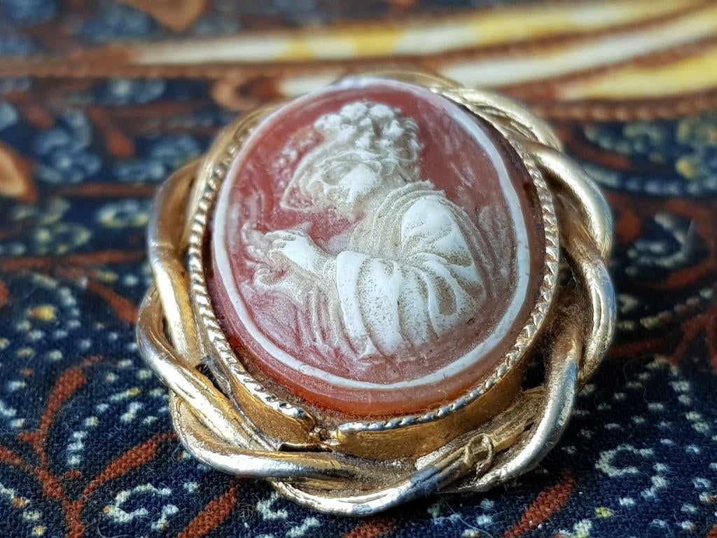 Mooie oude speld of broche uit Engeland met een camee 3,3 cm, Antiek en Kunst, Ophalen of Verzenden