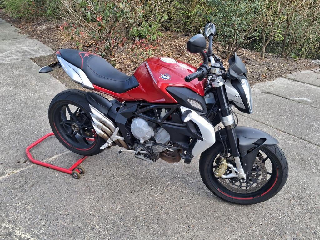 MV Agusta Brutale 800 2014 QD uitlaat ABS, Motoren, Motoren | MV Agusta, 3 cilinders, Particulier, 800 cc, Naked bike