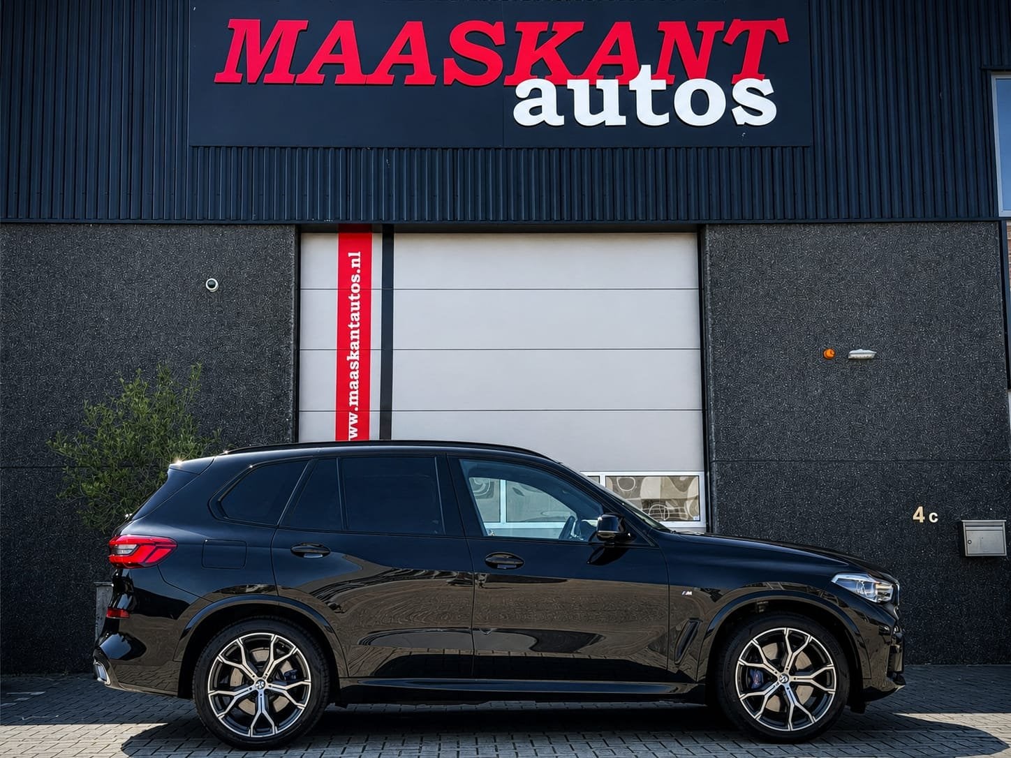 BMW X5 (g05) xDrive45e / M-sport / Pano / Individual interio, Automatische klimaatregeling, Gebruikt, 394 pk, Zwart