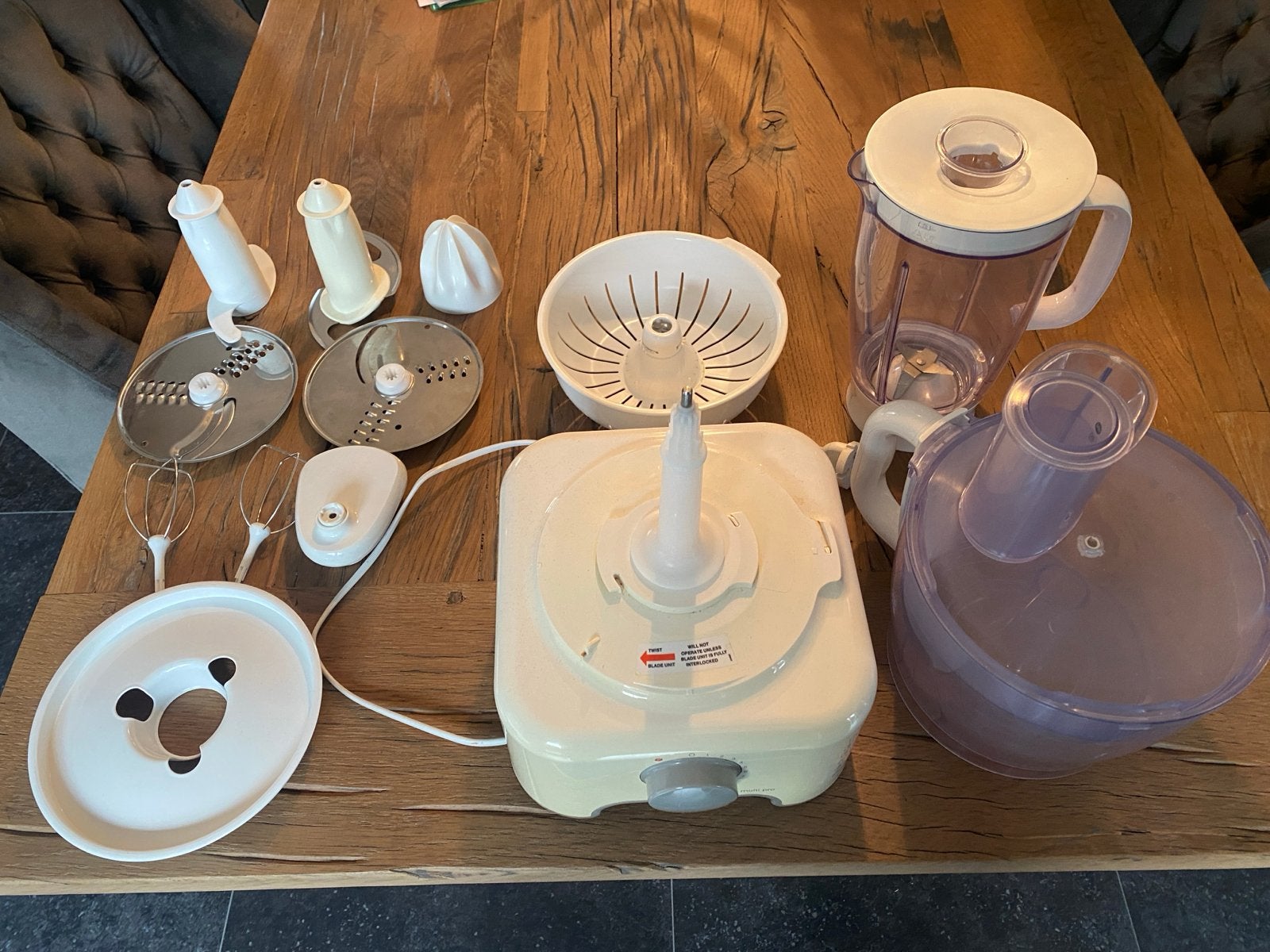 Kenwood Multipro FP733 Foodprocessor: € 20 vast, Gebruikt, 3 snelheden of meer, Ophalen of Verzenden, 2 tot 3 liter