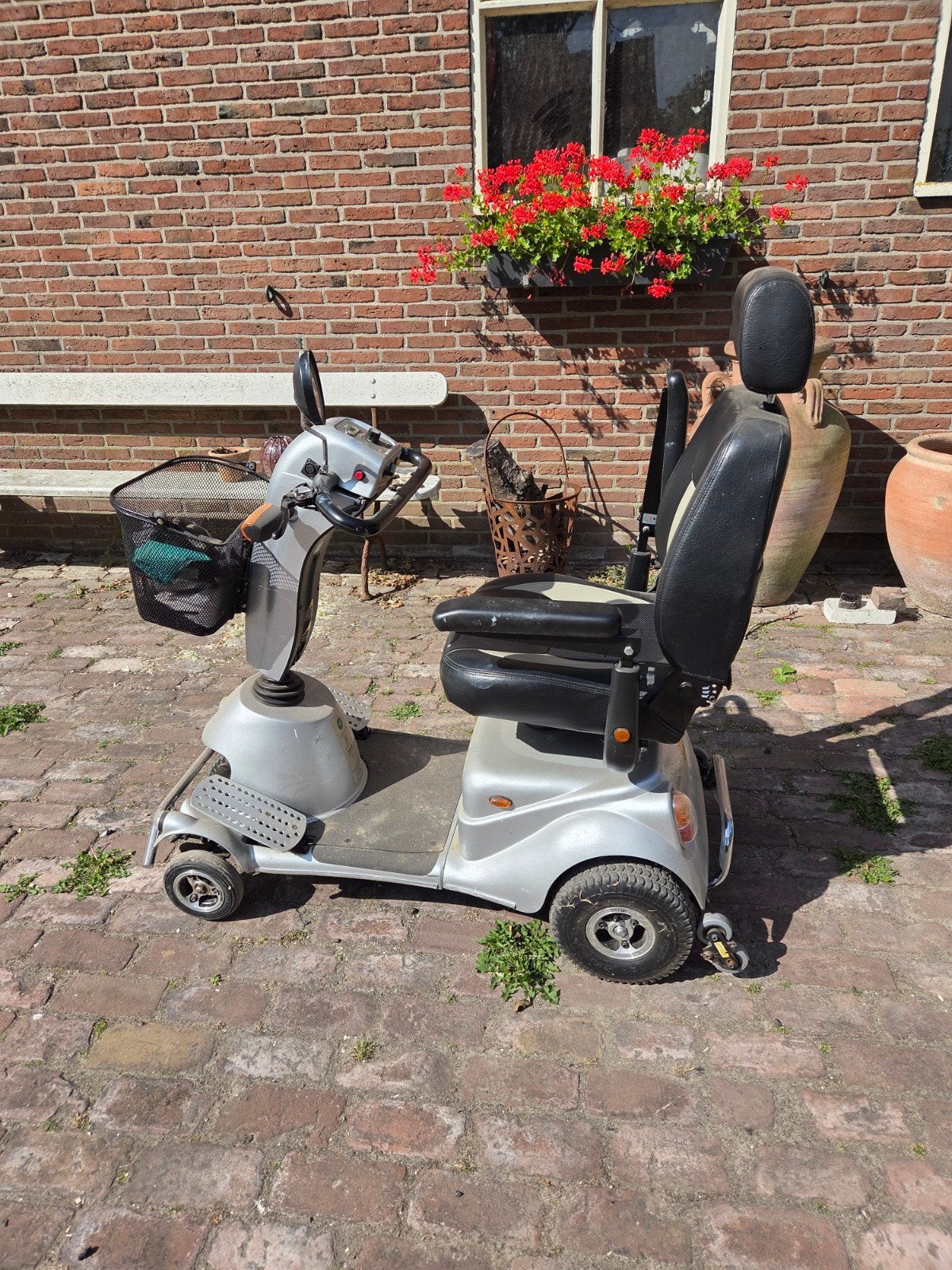 nette scootmobiel Quingo classic met lichte gebruikerssporen, Ophalen