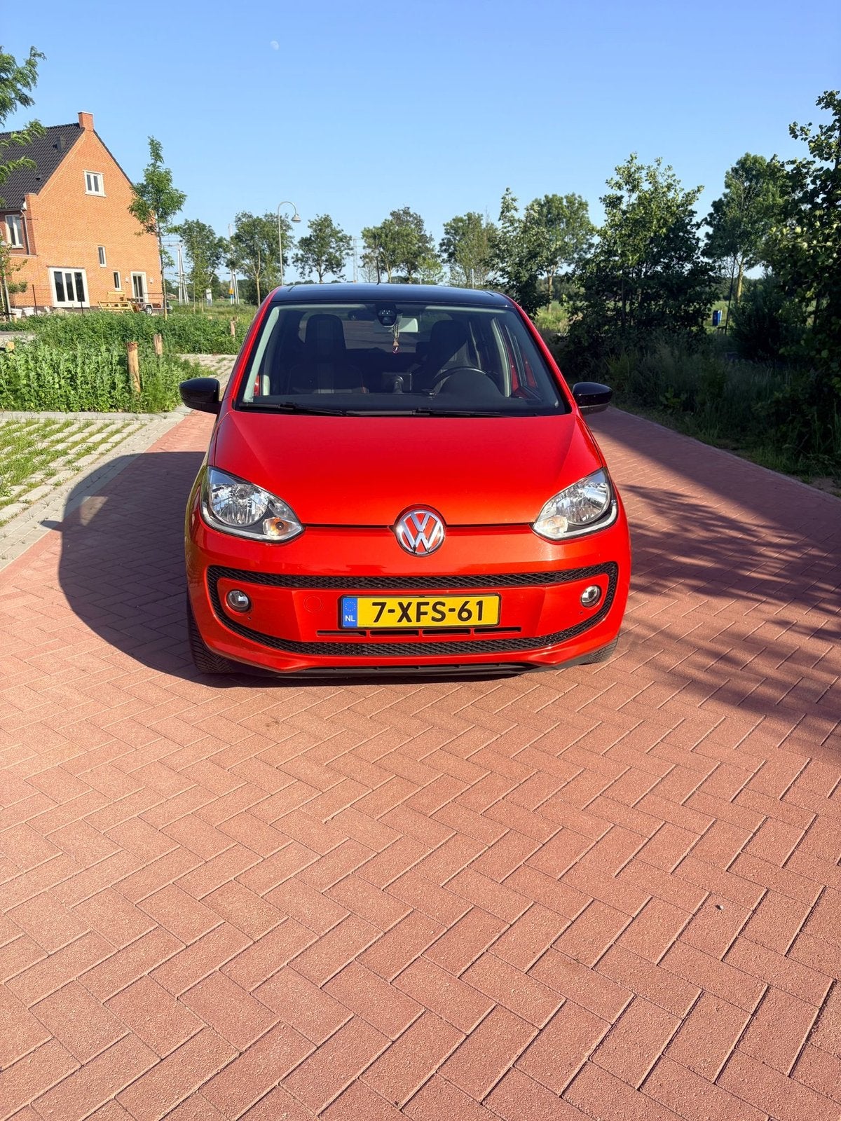 Volkswagen up! Groove + panoramadak 1.0 44KW/60PK 5-DRS 2014, Auto's, Voorwielaandrijving, Overige kleuren, 840 kg, 4 stoelen