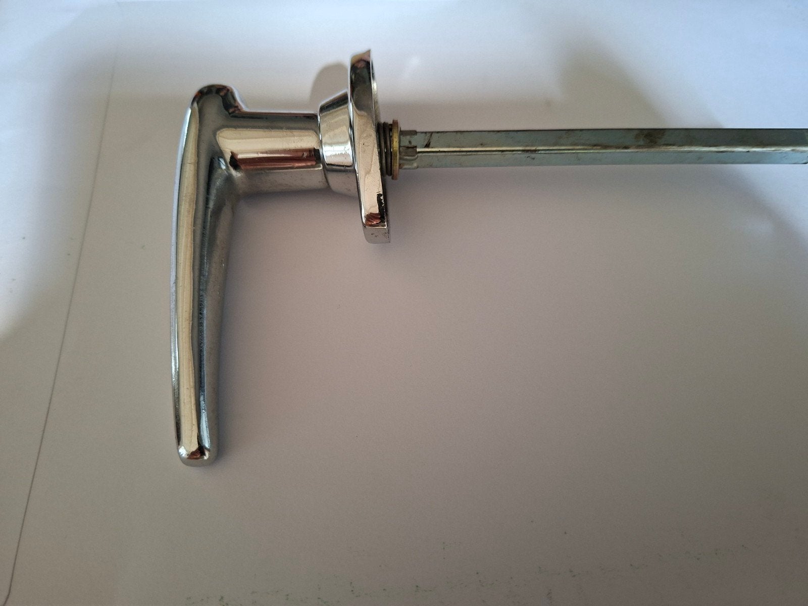 Verchroomde Deurklink met Vierkante Stift, Ophalen of Verzenden, Zo goed als nieuw, Chroom, Klink of Kruk