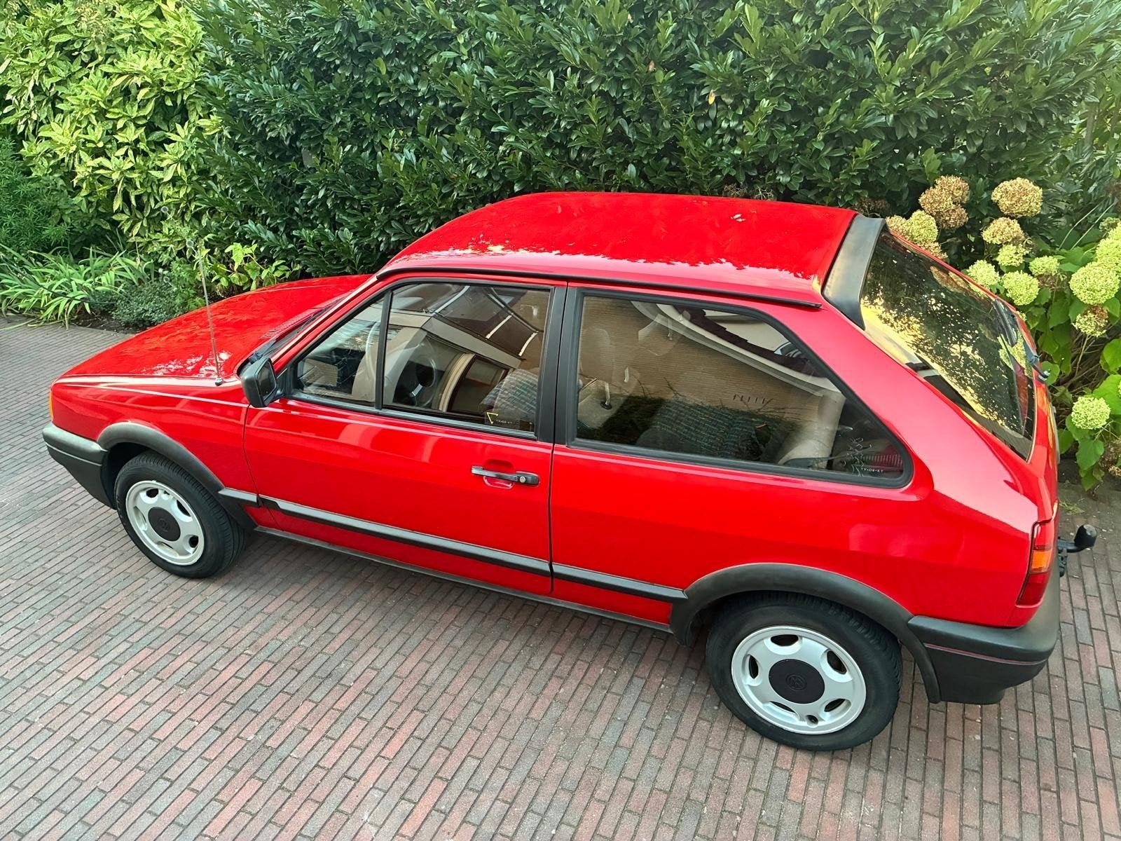 Unieke en nette Volkswagen Polo GT Coupé (1990) - 1.3 Liter, Voorwielaandrijving, 4 cilinders, 1272 cc, 771 kg