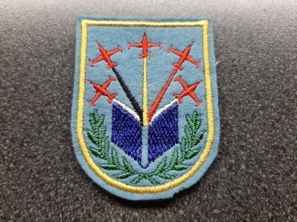 België  Air Force  - Flying  Training School  / badge 66x51, Ophalen of Verzenden, Luchtmacht, Overige gebieden, Embleem of Badge