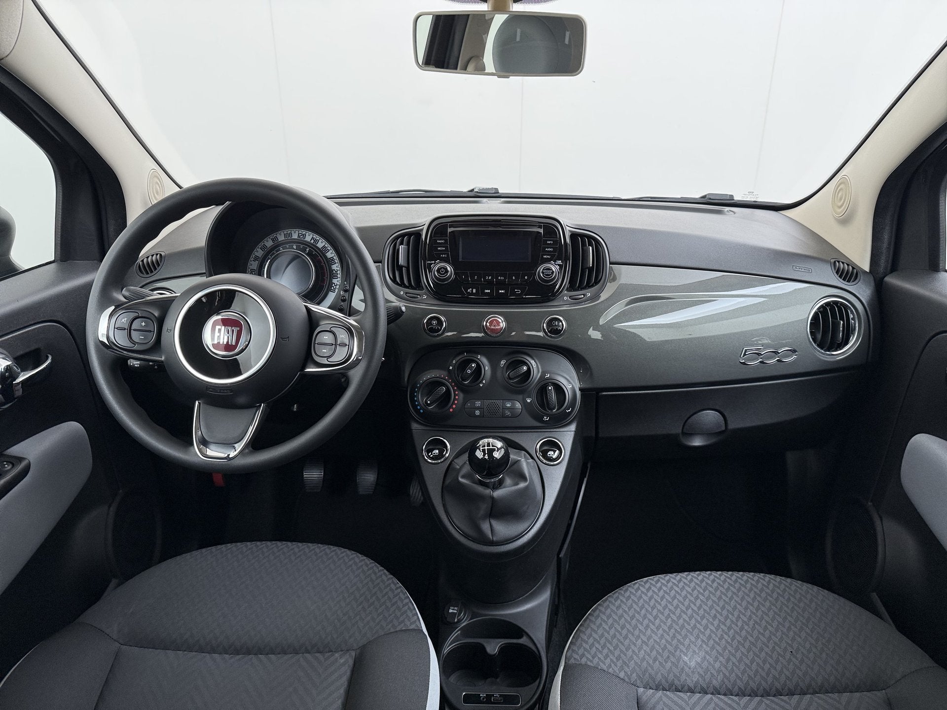 Fiat 500 1.0 TwinAir Airco Cruise Control Isofix PopStar Lmv, Voorwielaandrijving, Start-stop-systeem, Stof, Gebruikt