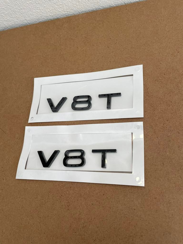 Zwarte V8T logo’s tekoop! Zijscherm RS4 RS5 RS6 RS7 Q7 Audi, Auto diversen, Tuning en Styling, Ophalen of Verzenden