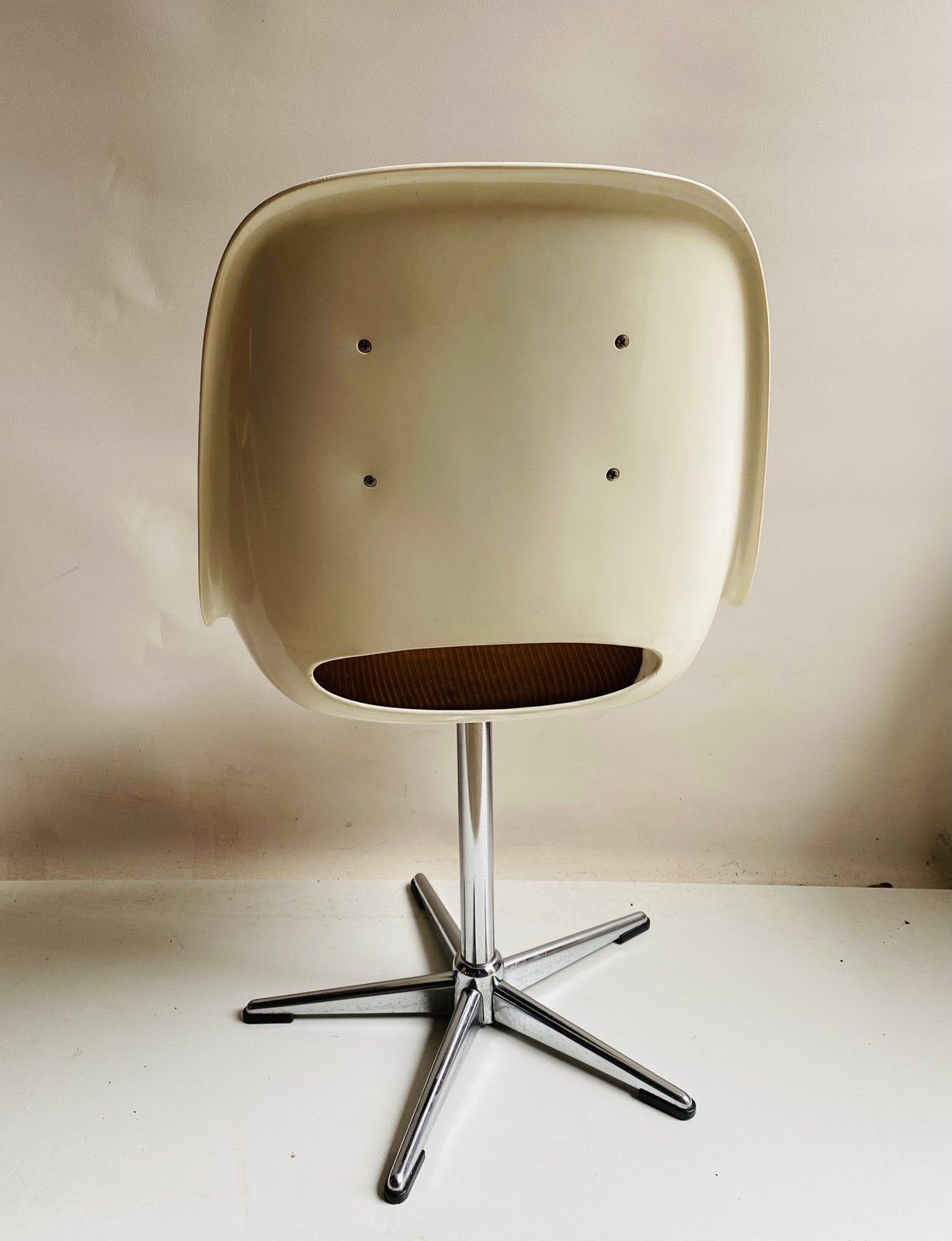 Space Age kuipstoel van Lockhausen , 2 in voorraad, Ophalen, Kunststof, Gebruikt, Wit