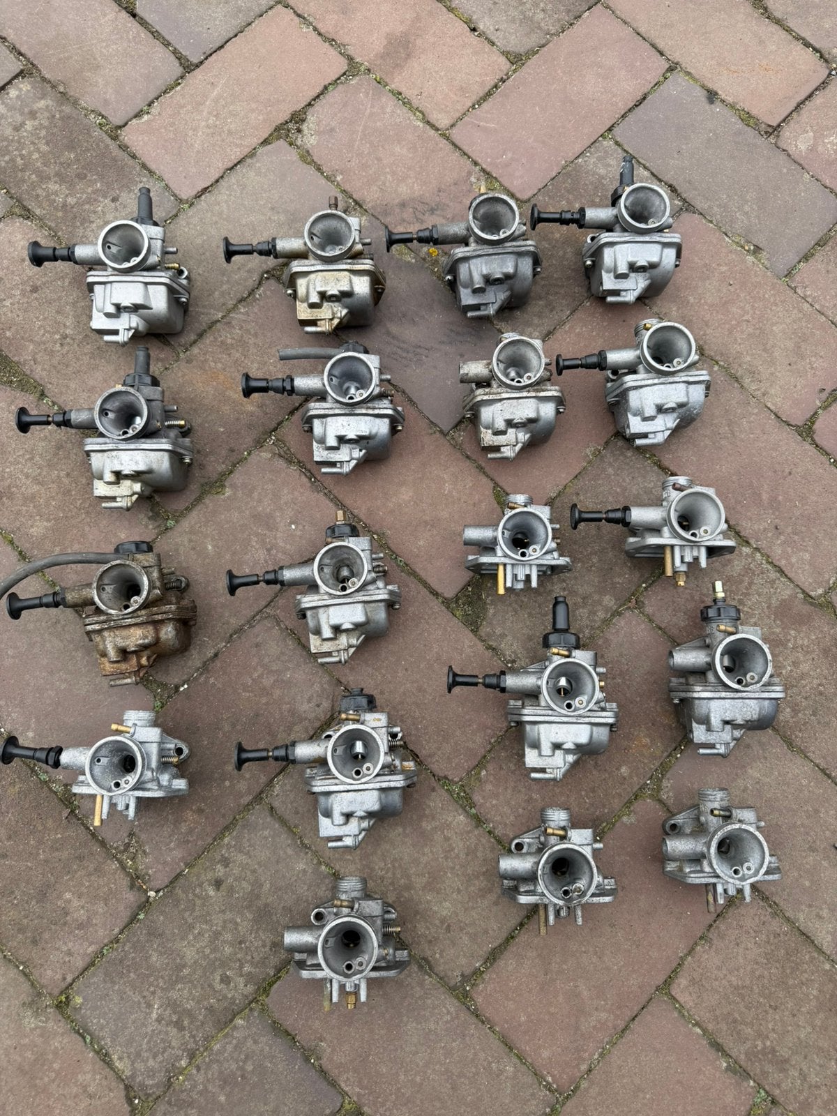 Aantal honda mt mb mbx mtx carburateurs, Fietsen en Brommers, Ophalen of Verzenden, Zo goed als nieuw, Carburateur