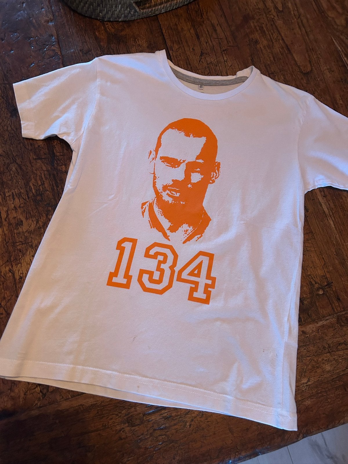 Wesley Sneijder shirt maat 140., Ophalen of Verzenden, Zo goed als nieuw, Jongen of Meisje, Shirt of Longsleeve