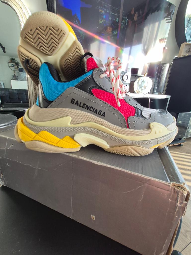 BALENCIAGA SNEAKERS NIEUW IN DOOS!!!, Kleding | Dames, Schoenen, Ophalen of Verzenden, Nieuw, Zwart, Sneakers of Gympen