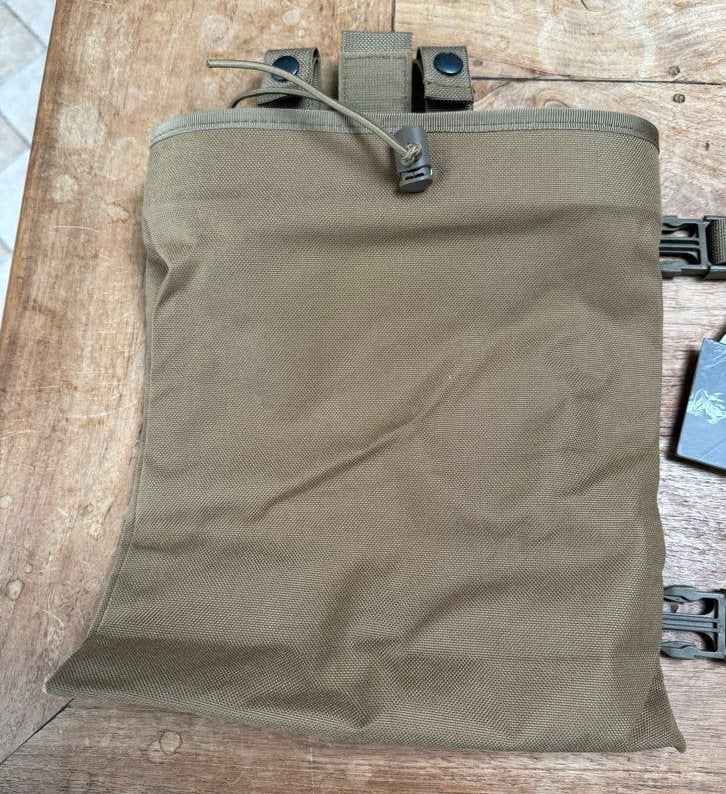 8Fields Dump Pouch Coyote - Nieuw met labels, Verzamelen, Militaria | Algemeen, Ophalen of Verzenden, Overige soorten, Overige gebieden
