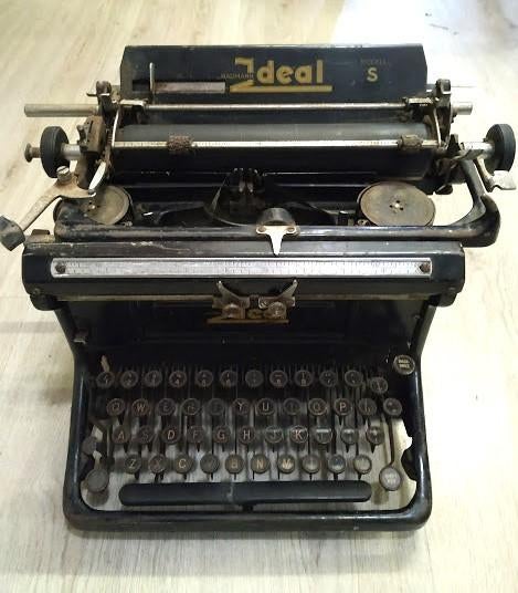 Seidel Naumann Ideal S typemachine ( gebruikte staat ), Diversen, Typemachines, Ophalen, Gebruikt